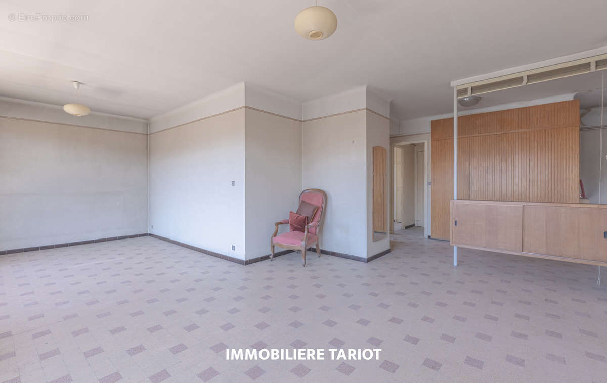 Appartement à MARSEILLE-9E