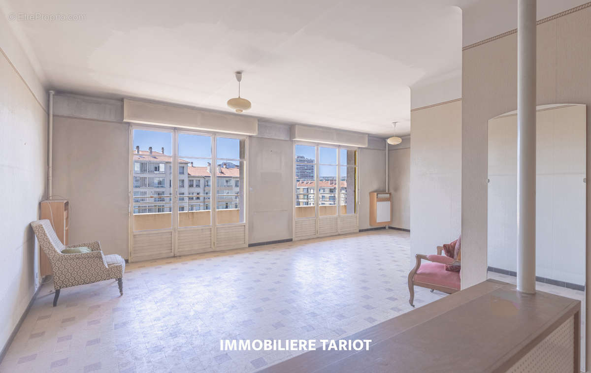 Appartement à MARSEILLE-9E