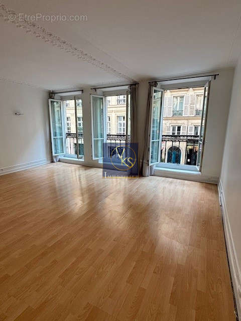 Appartement à PARIS-9E