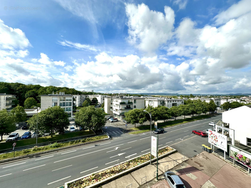 Appartement à TINQUEUX