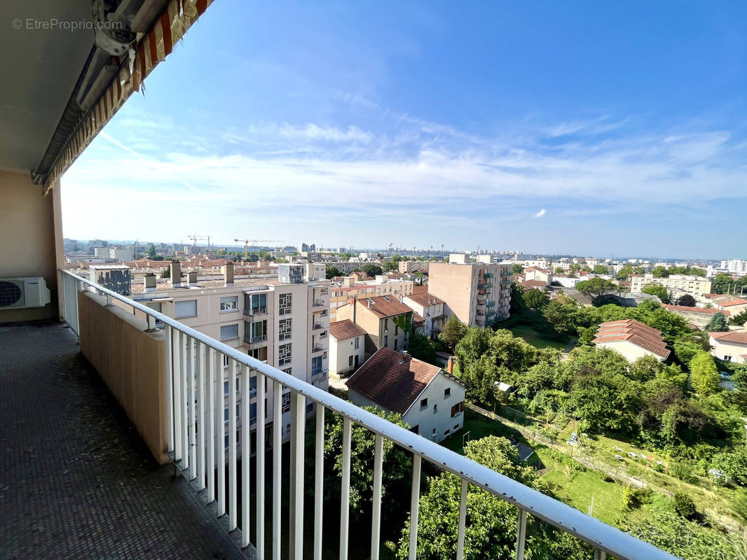 Appartement à LYON-8E