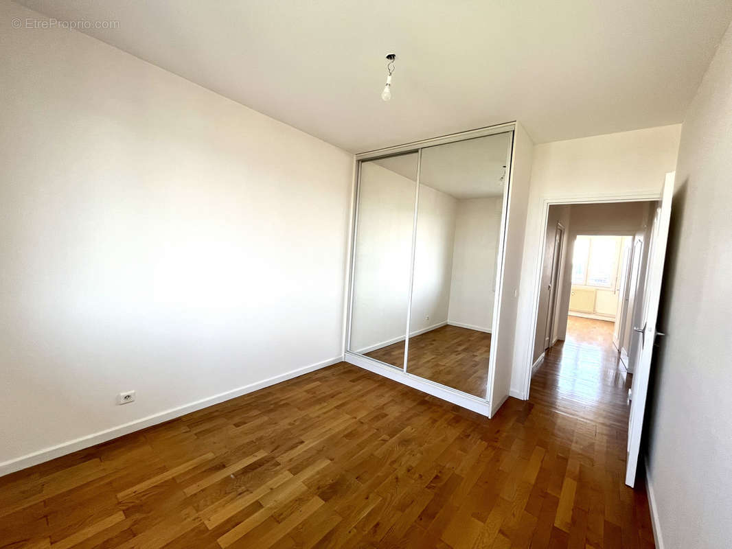 Appartement à LYON-8E