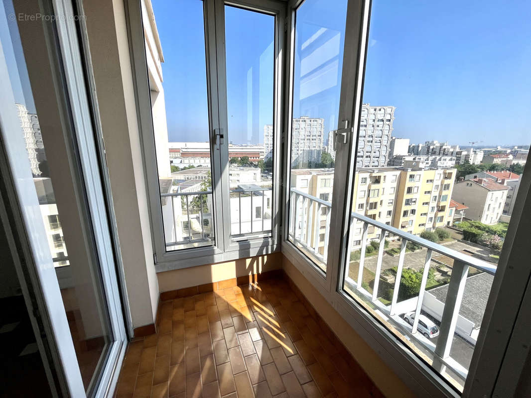 Appartement à LYON-8E