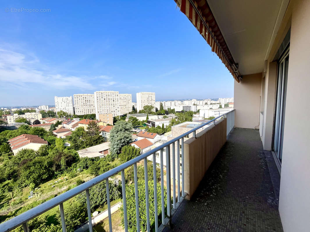 Appartement à LYON-8E