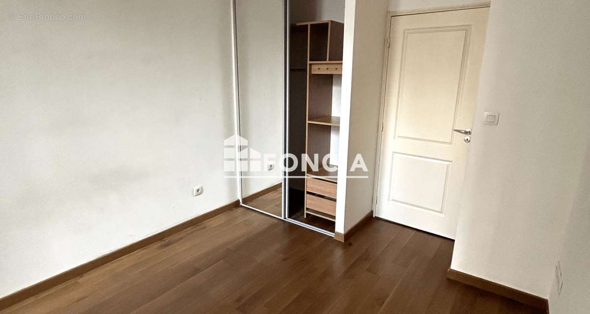 Appartement à MARSEILLE-2E