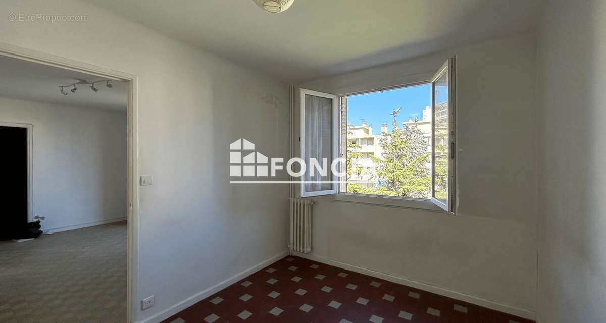 Appartement à MARSEILLE-9E