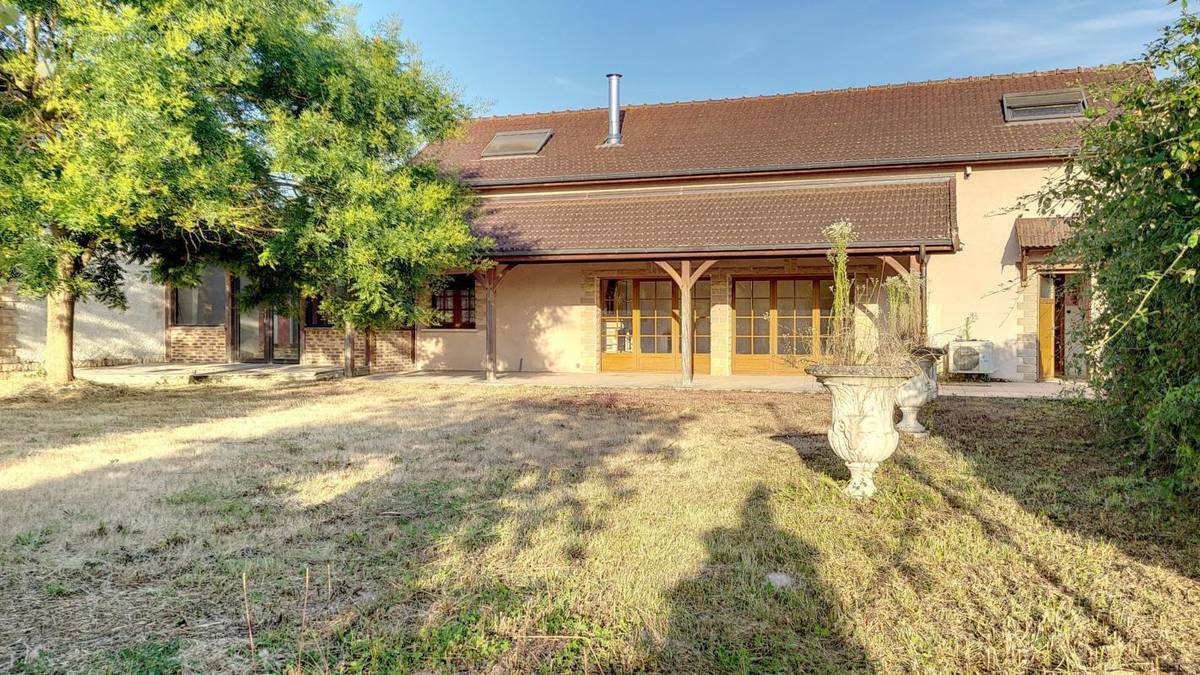 Maison à BESSEY-LES-CITEAUX