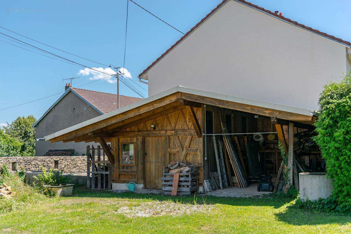 Maison à MONTENOIS