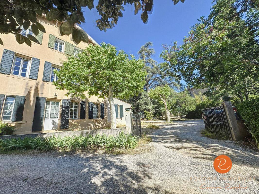 Appartement à AIX-EN-PROVENCE