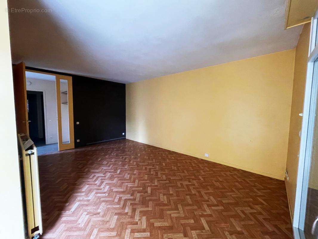 Appartement à ELANCOURT