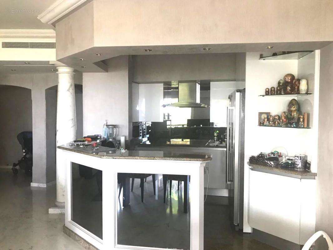 Appartement à VILLENEUVE-LOUBET