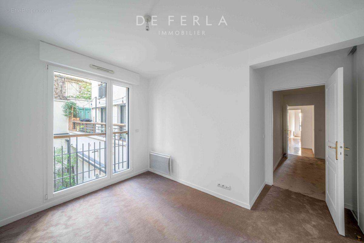 Appartement à PARIS-15E