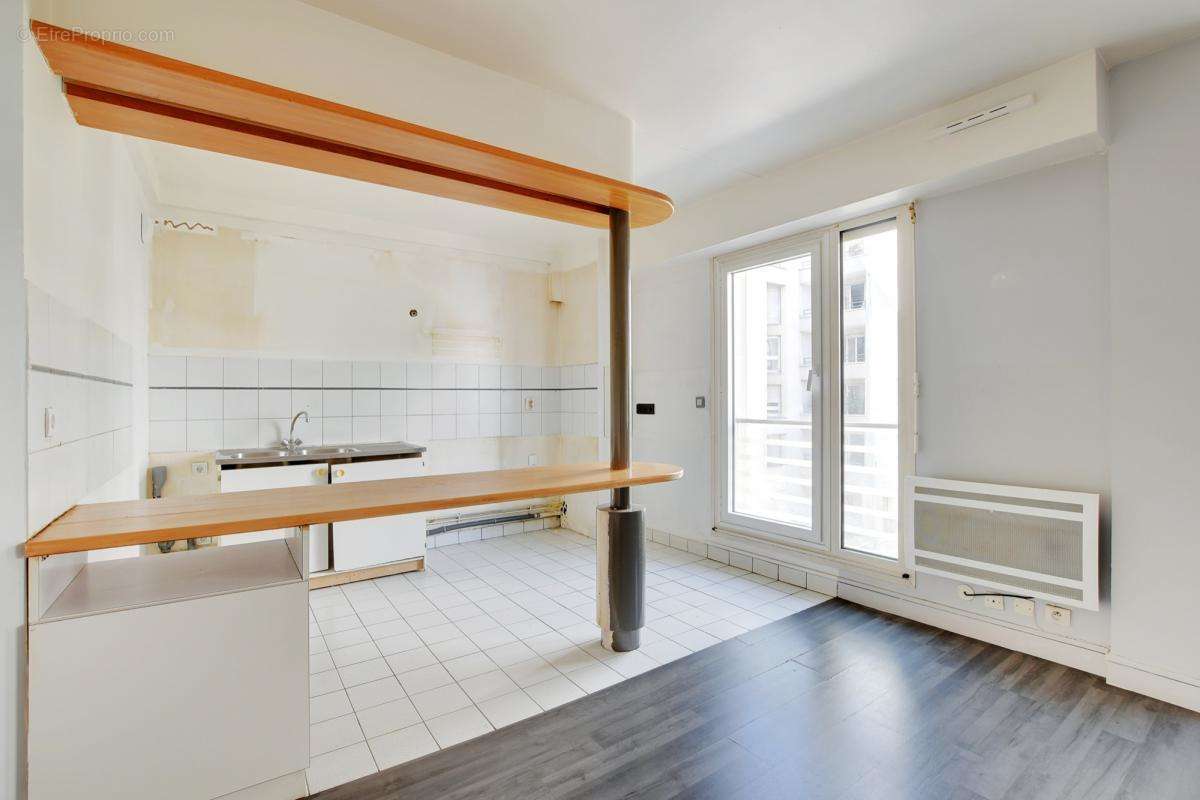 Appartement à PARIS-20E