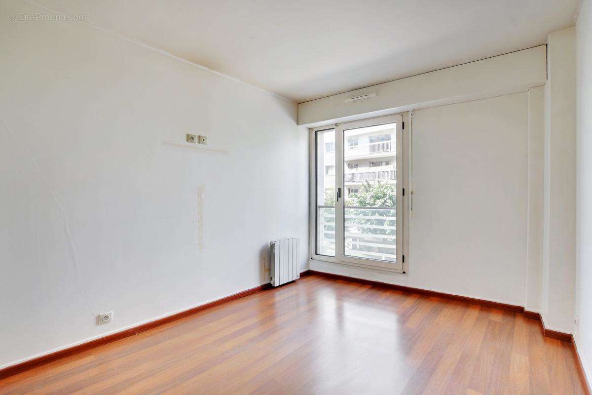 Appartement à PARIS-20E