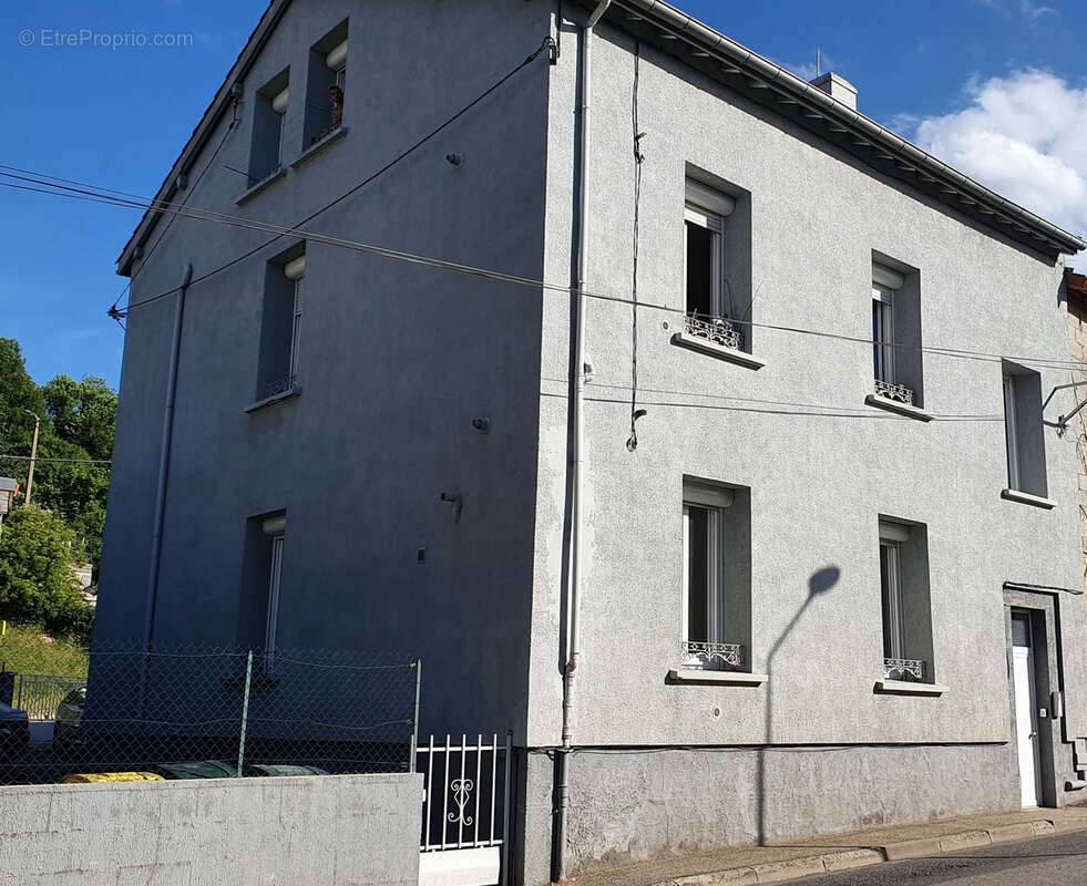 Appartement à SAINT-ETIENNE