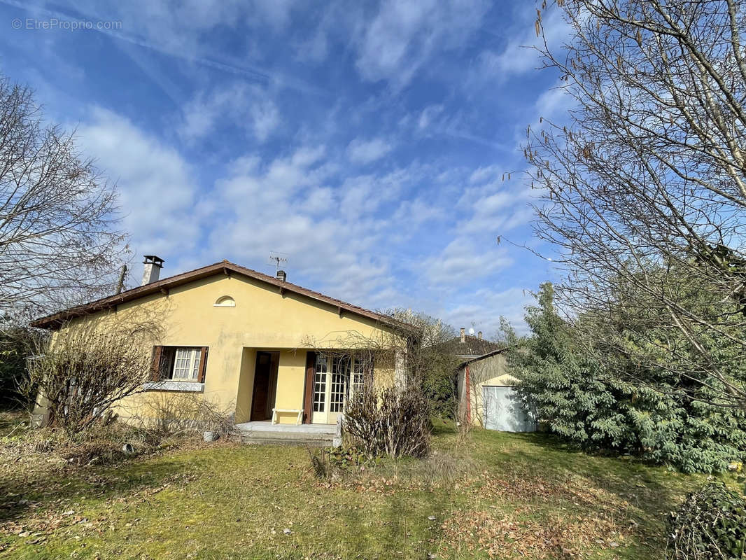 Maison à COURSAC