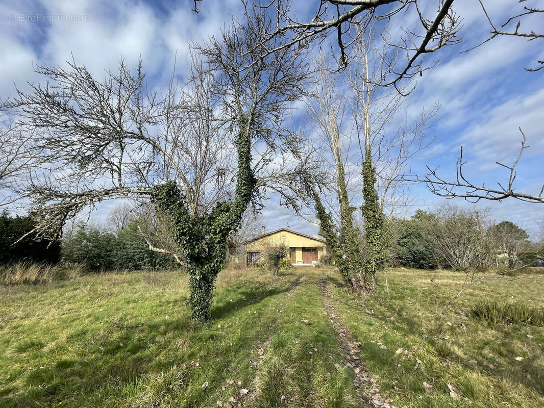 Maison à COURSAC