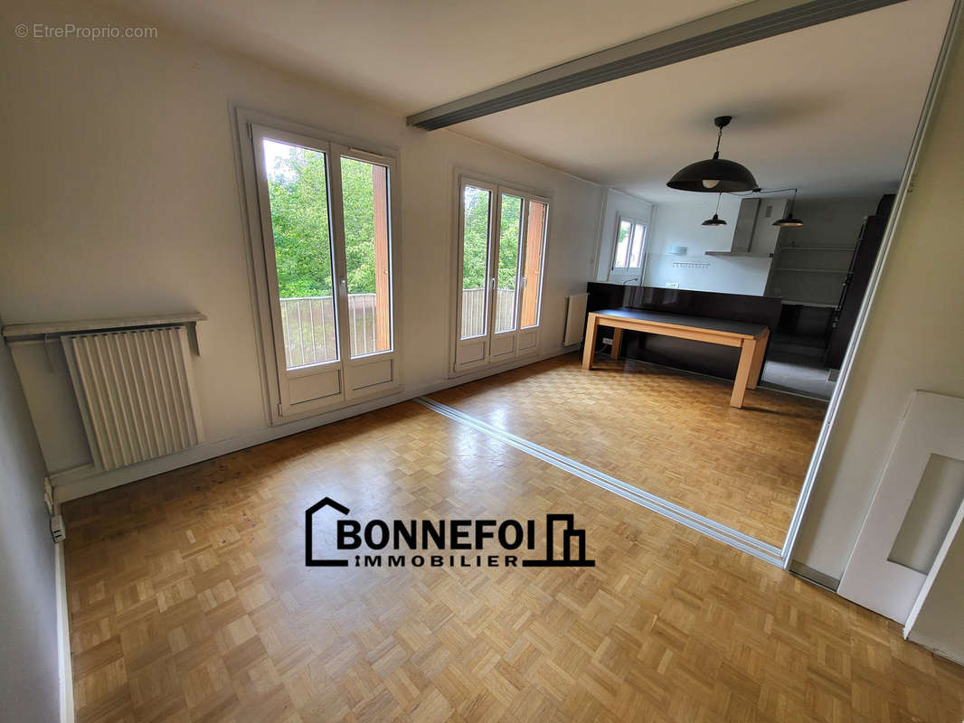 Appartement à CHAMPIGNY-SUR-MARNE