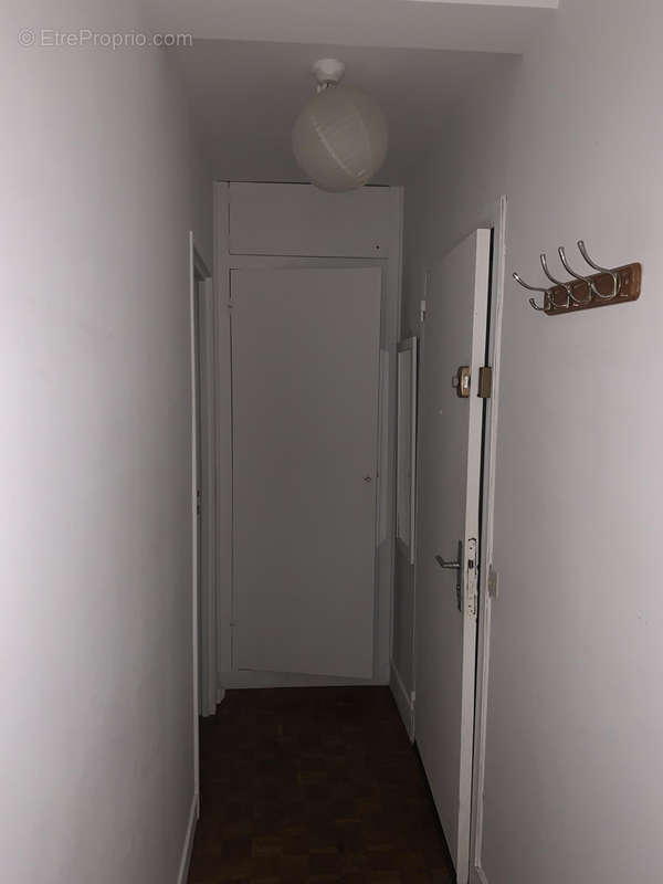 Appartement à PARIS-14E