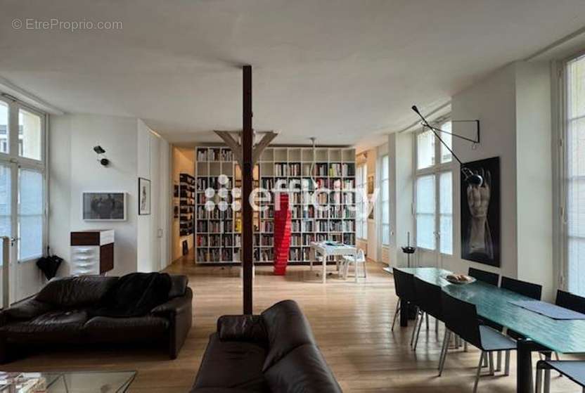 Appartement à PARIS-4E