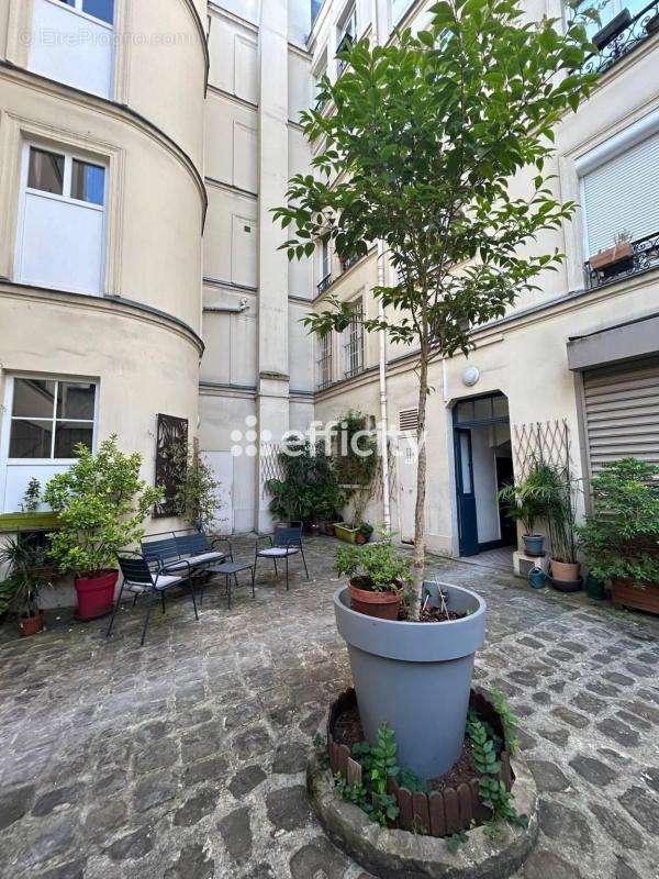 Appartement à PARIS-20E