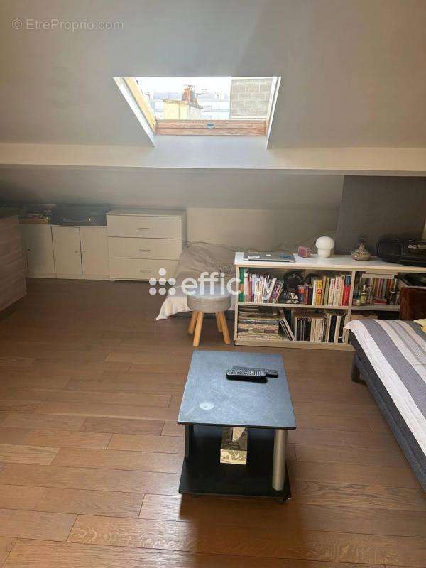 Appartement à PARIS-20E