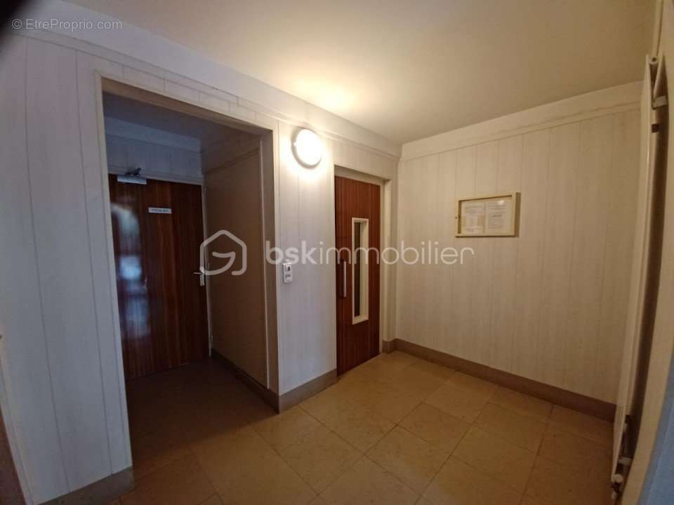 Appartement à PARIS-20E