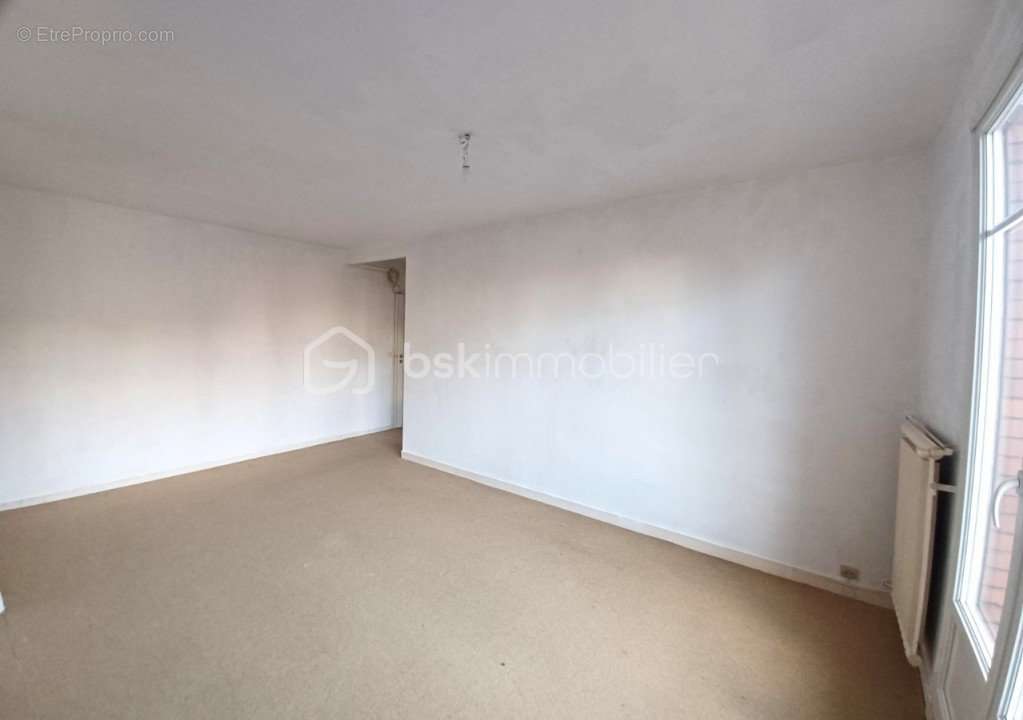 Appartement à PARIS-20E