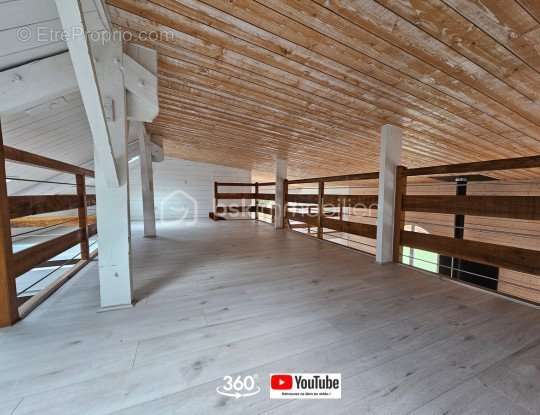 Appartement à SAINT-JEAN-DE-LA-RUELLE