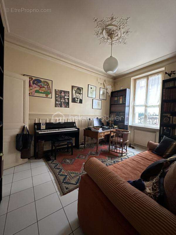 Appartement à MONTROUGE