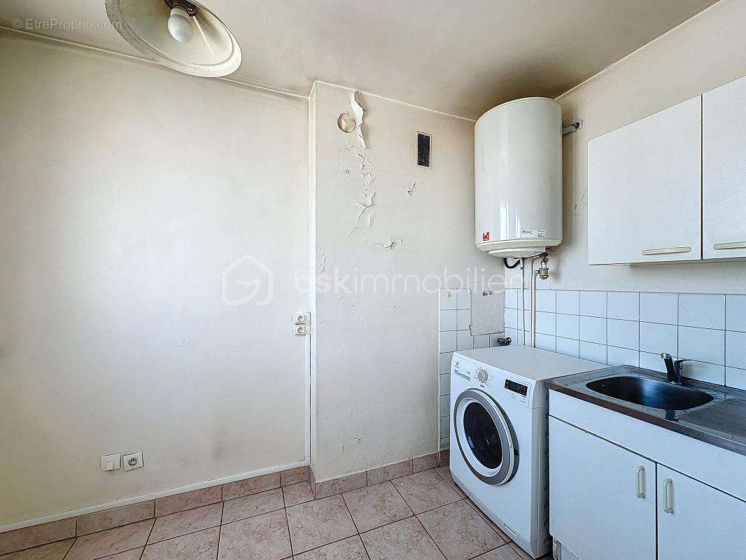 Appartement à PARIS-20E