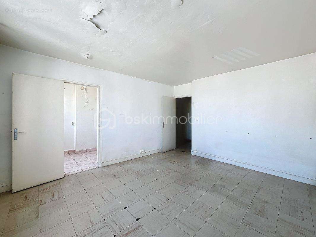 Appartement à PARIS-20E