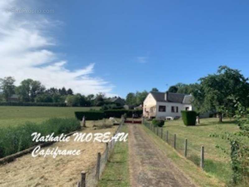 Maison à MOUX-EN-MORVAN