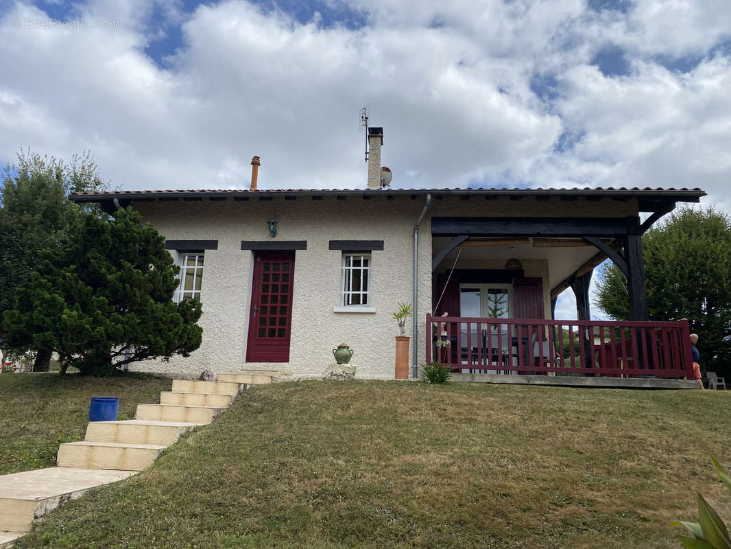 Maison à MARSAC-SUR-L&#039;ISLE