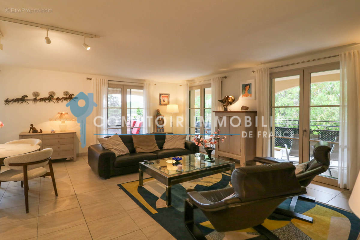 Appartement à UZES