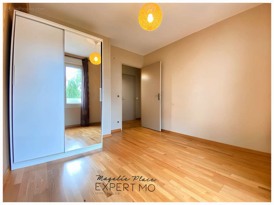 Appartement à SAINT-GENIS-LAVAL