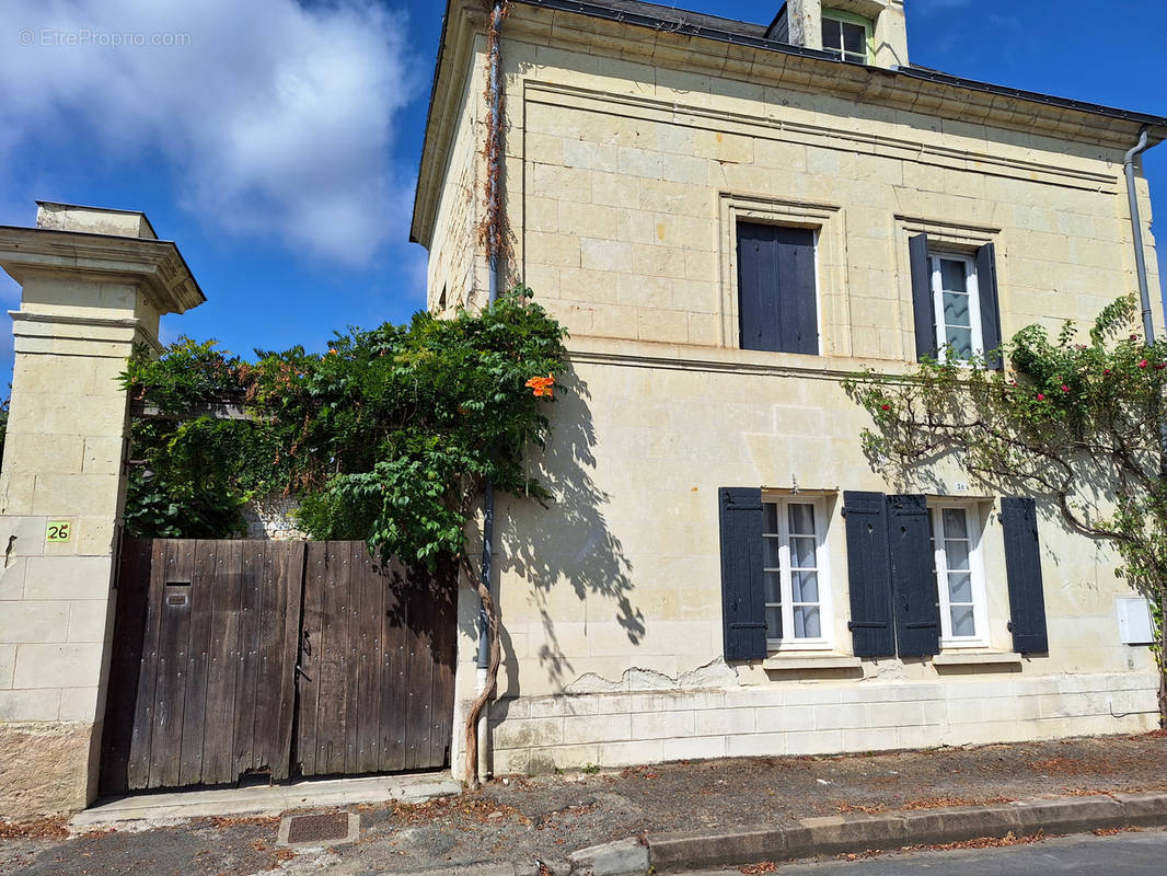 Maison à FONTEVRAUD-L&#039;ABBAYE