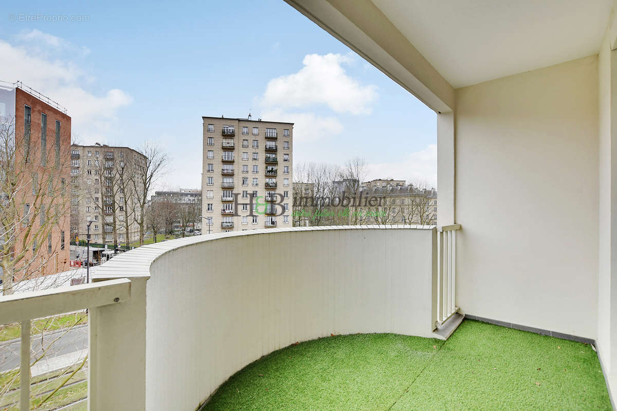 Appartement à PARIS-20E