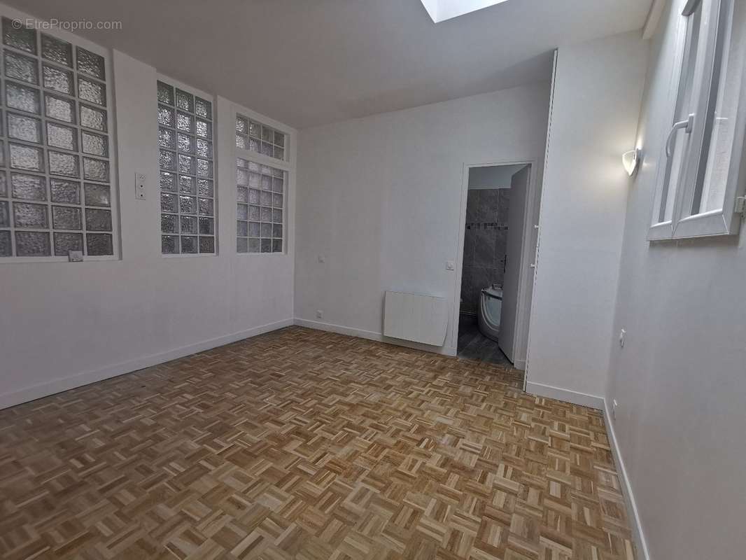 Appartement à SAINT-MAUR-DES-FOSSES