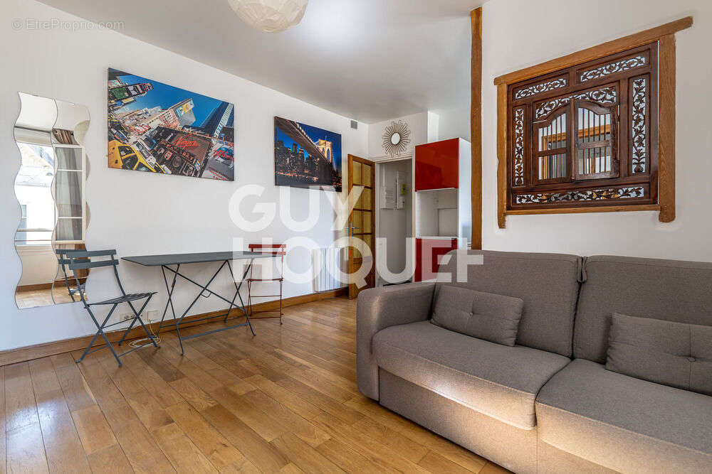 Appartement à PARIS-9E