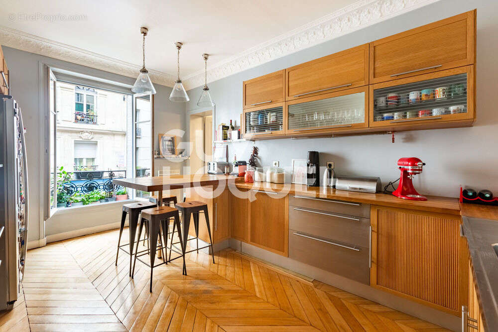 Appartement à PARIS-9E