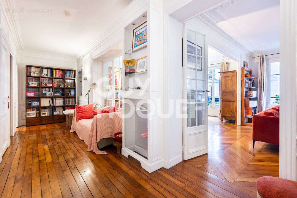 Appartement à PARIS-9E