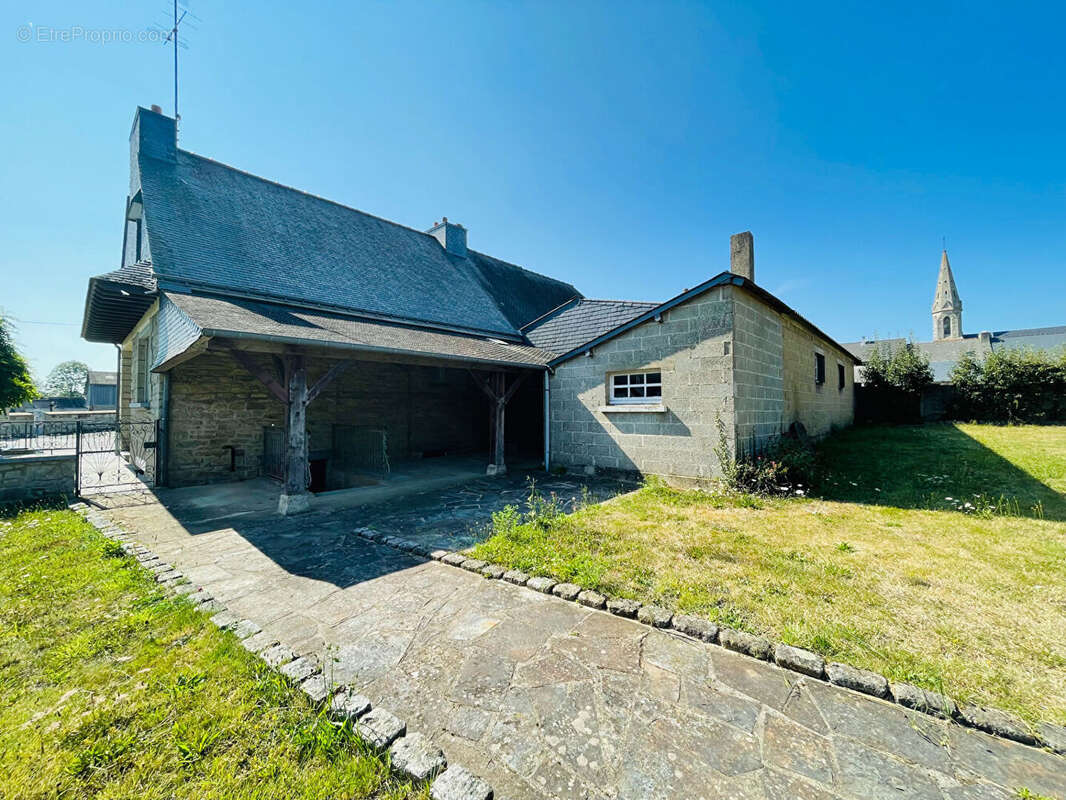 Maison à SAINT-MALO-DES-TROIS-FONTAINES