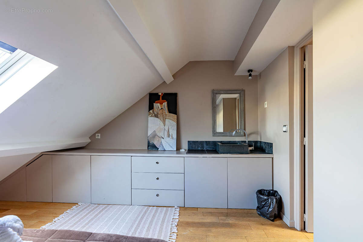 Appartement à PARIS-12E