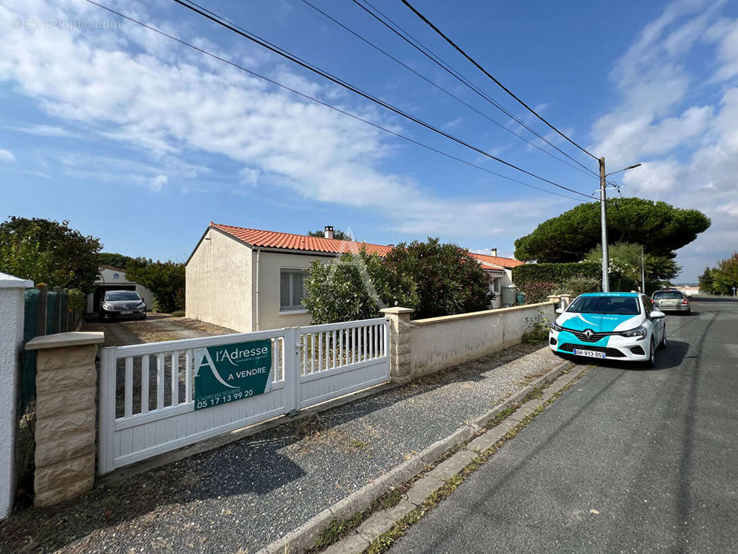 Maison à PORT-DES-BARQUES