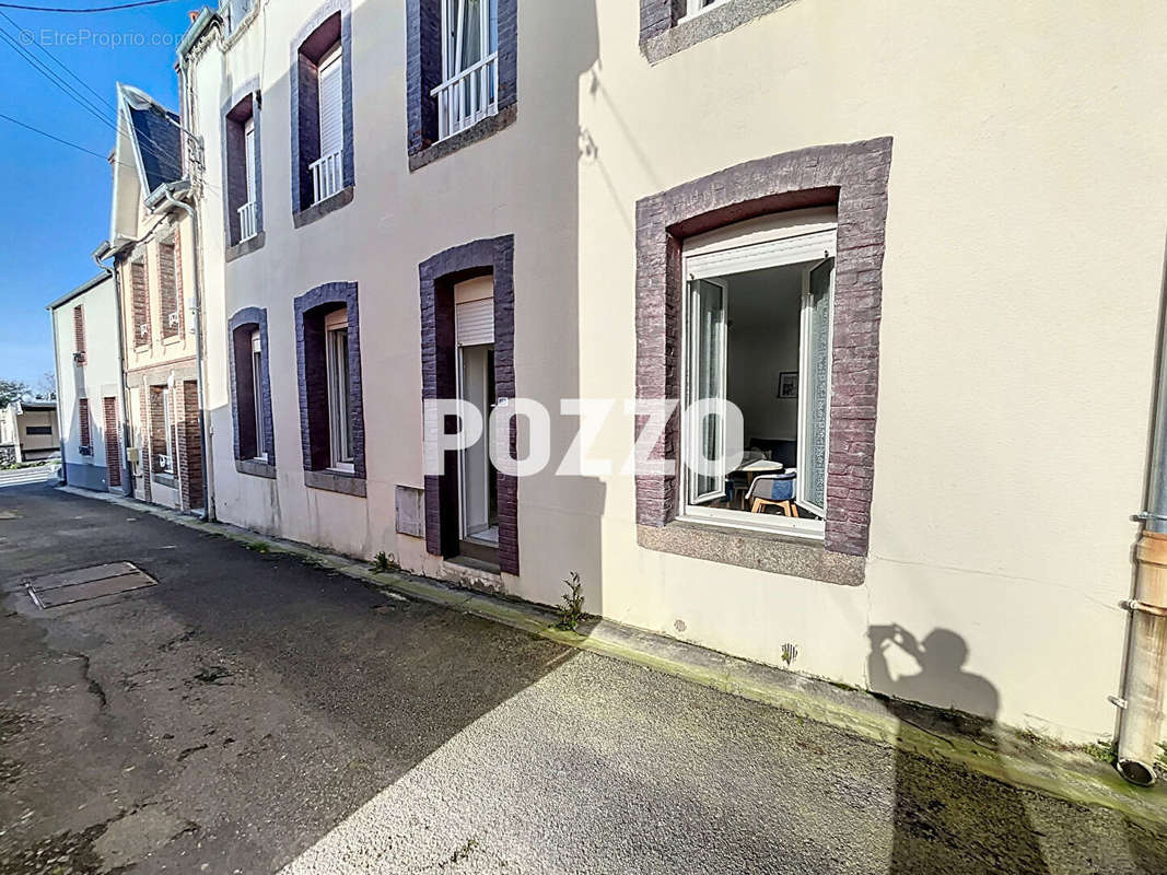 Appartement à SAINT-PAIR-SUR-MER