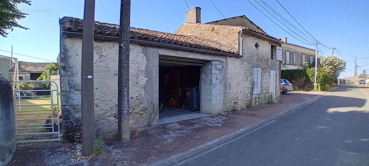 Maison à BLAYE