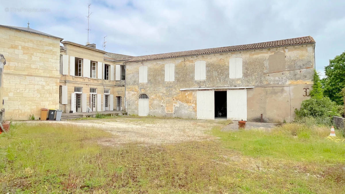 Maison à BLAYE