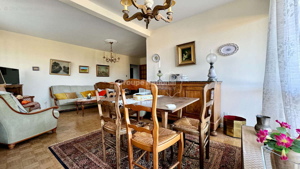 Appartement à NIMES