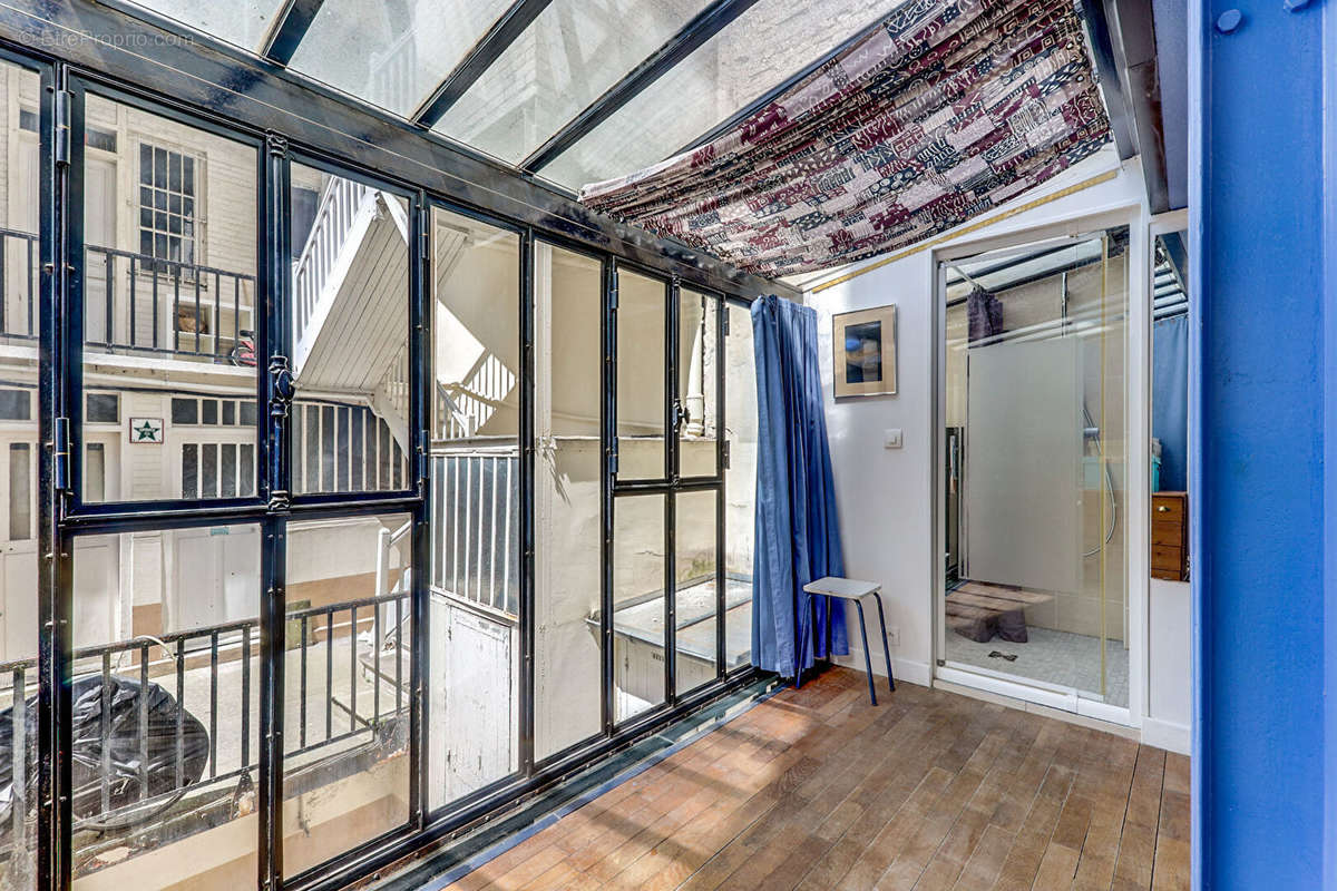 Appartement à PARIS-20E